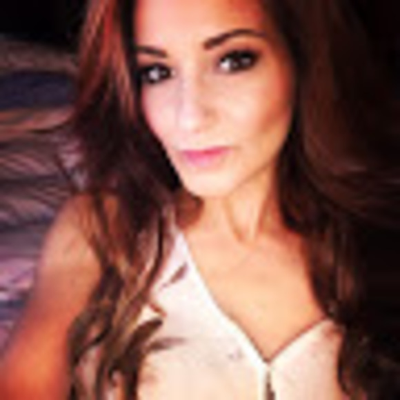 Meet your Posher, Lisa marie - Picture 1 of 1